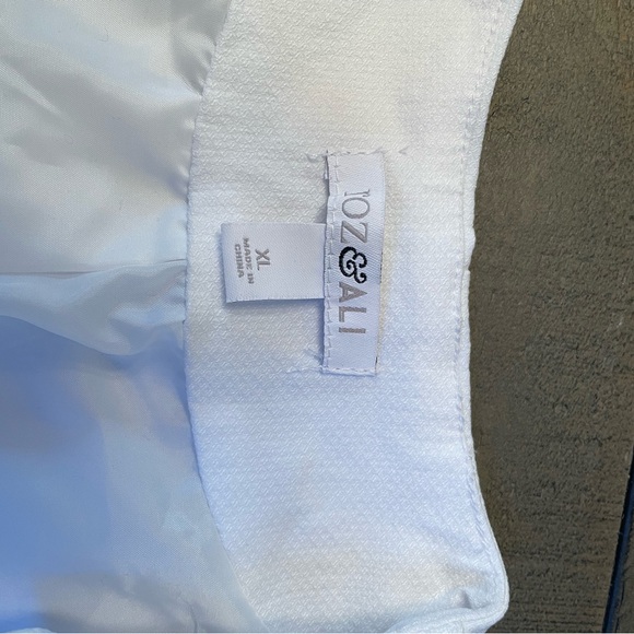 Roz & Ali White Jacket. Size XL - Picture 3 of 6